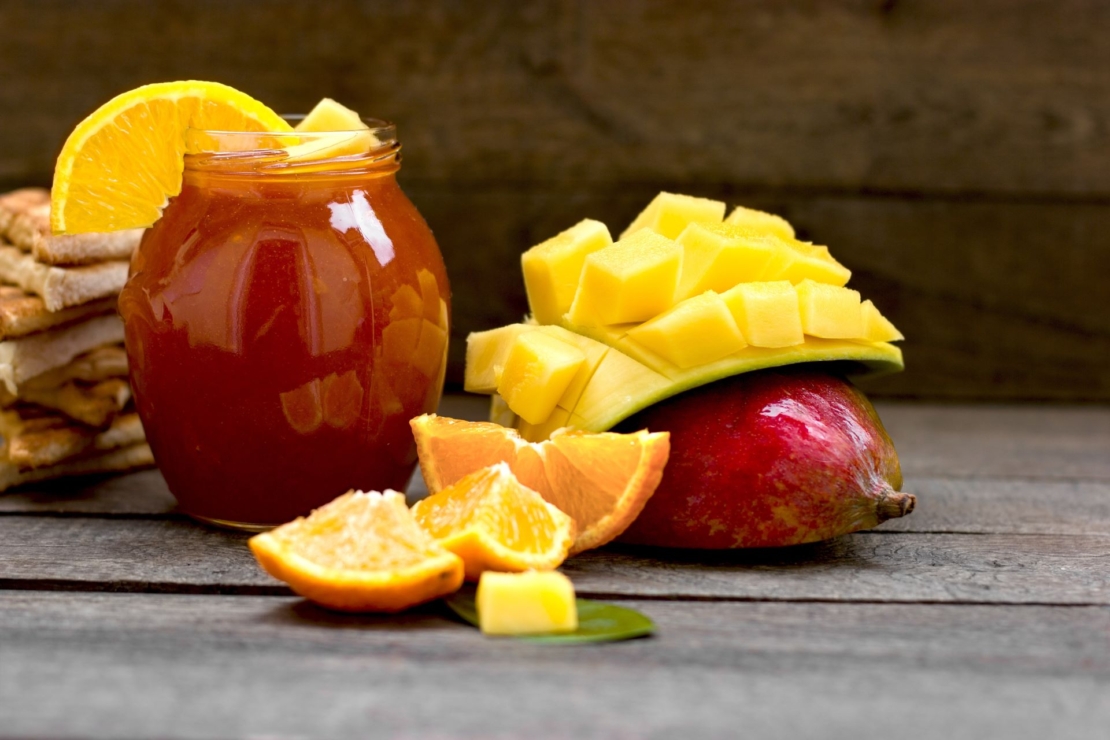 Marmelade mit Blutorange und Mango