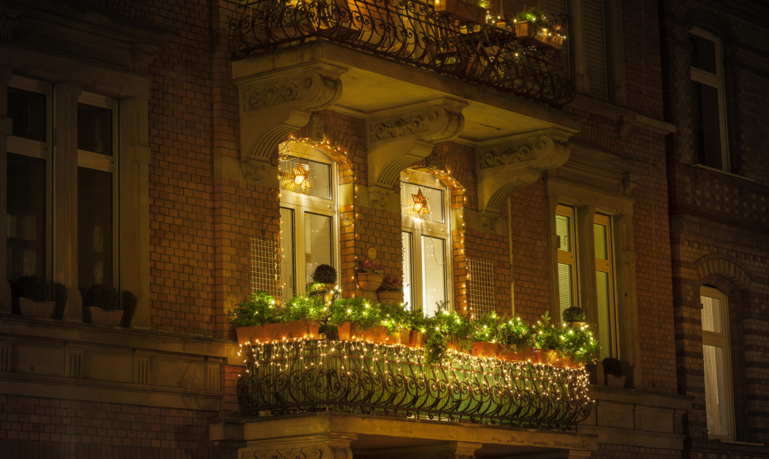 Weihnachtsdeko für den Balkon 3 kreative Ideen GartenFlora