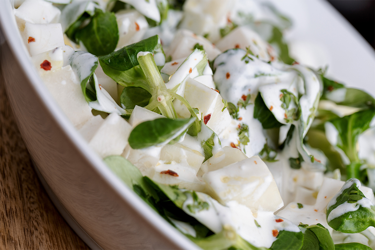 Kohlrabisalat: Rezept mit Apfel und Joghurt | GartenFlora